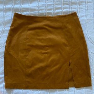 Brown mini skirt